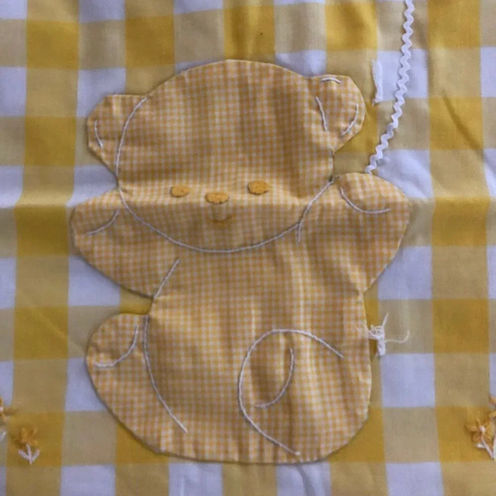 🛒 $15 Vintage Yellow Check Baby Blanket 51